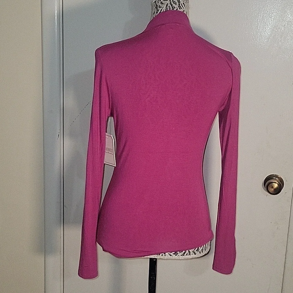 LONDON‎ ROSE NEW Mock Neck Top Long Sleeve Fitted Slit Cuffs Raspberry Pink - Picture 4 of 8